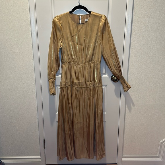 Topshop Dresses & Skirts - Topshop Gold Maxi Dress